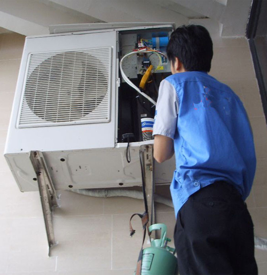 苏尼特左空调开机无反应维修